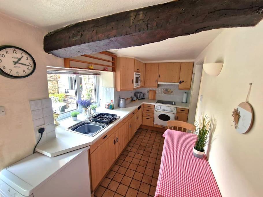 Holly Tree Cottage - Central Kirkby Lonsdale 3 Bedroom