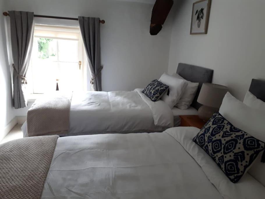 Holly Tree Cottage - Central Kirkby Lonsdale 3 Bedroom