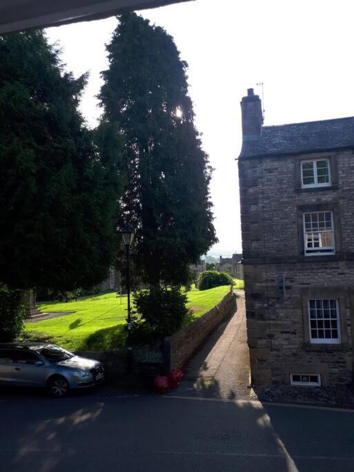 Holly Tree Cottage - Central Kirkby Lonsdale 3 Bedroom